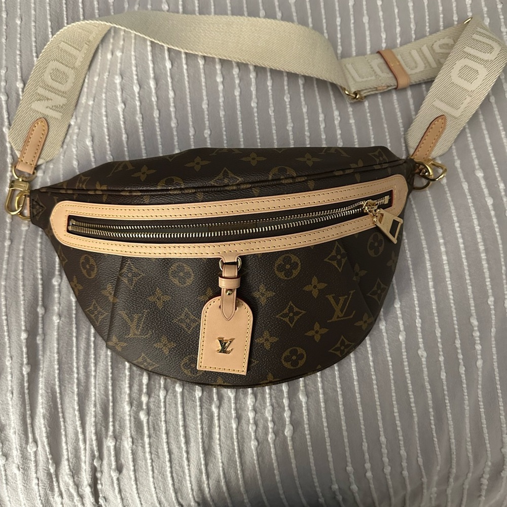 New Authentic Louis Vuitton Bum Bag